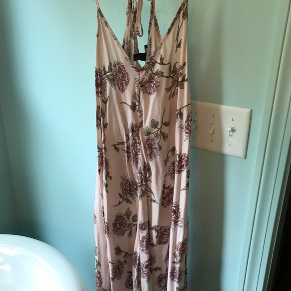 NWT Gorgeous midi handkerchief dress - Picture 2 of 8